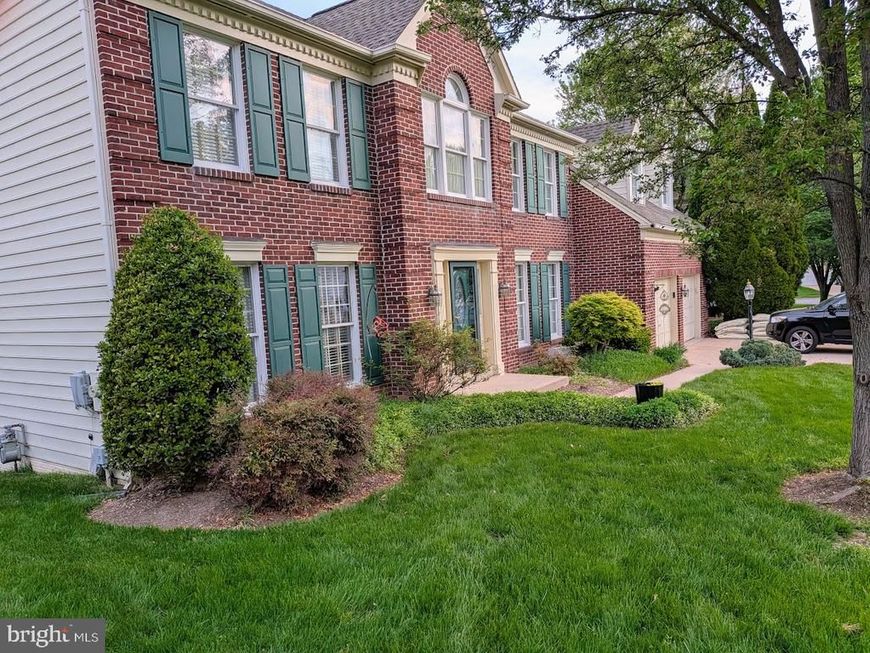 19804 Sovereign Court , Germantown, MD 20876 Main Photo