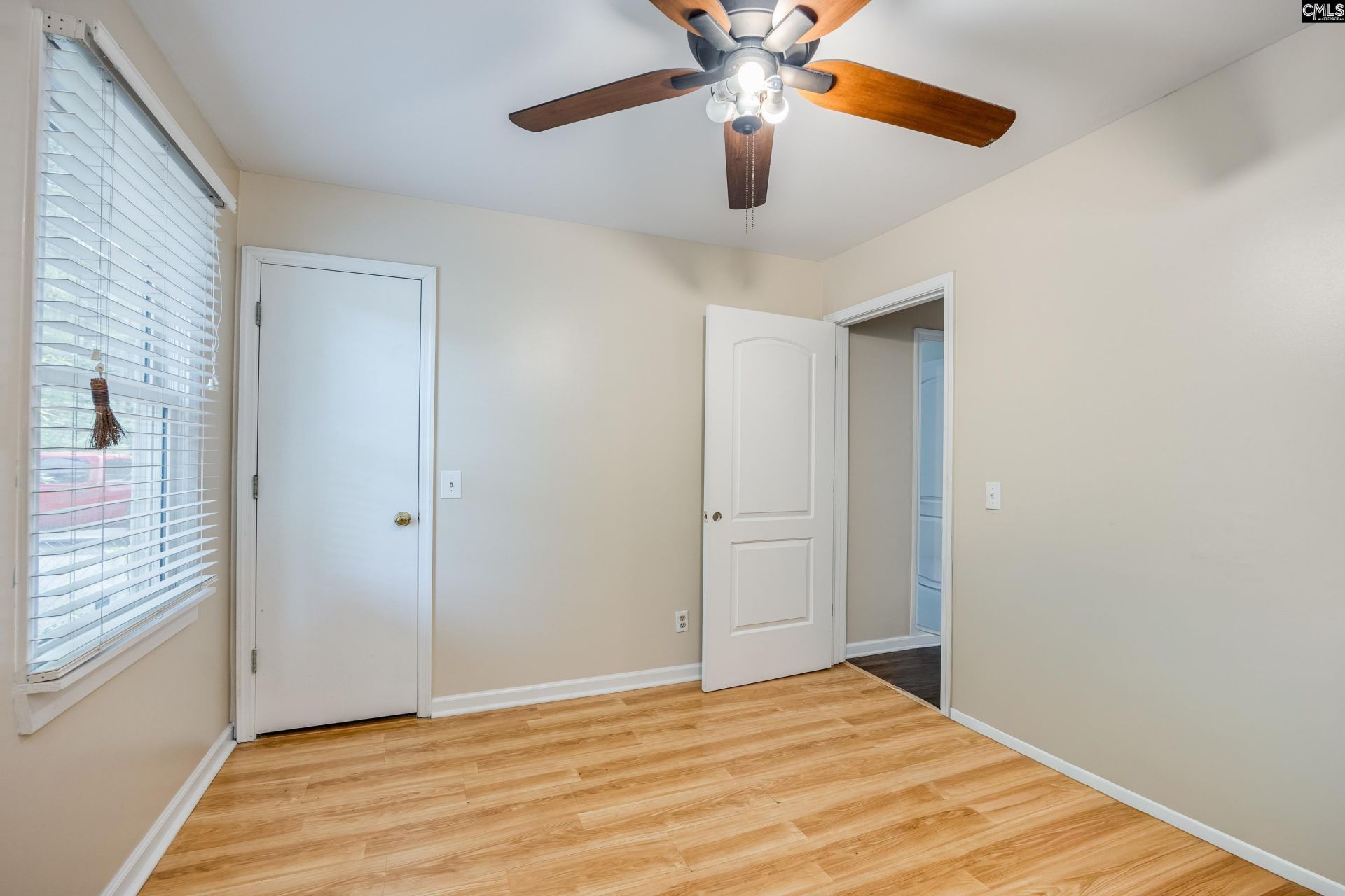 1571 Chestnut Road Photo 30
