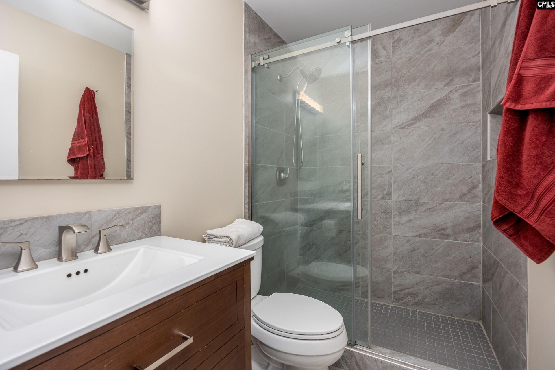 1571 Chestnut Road Photo 32