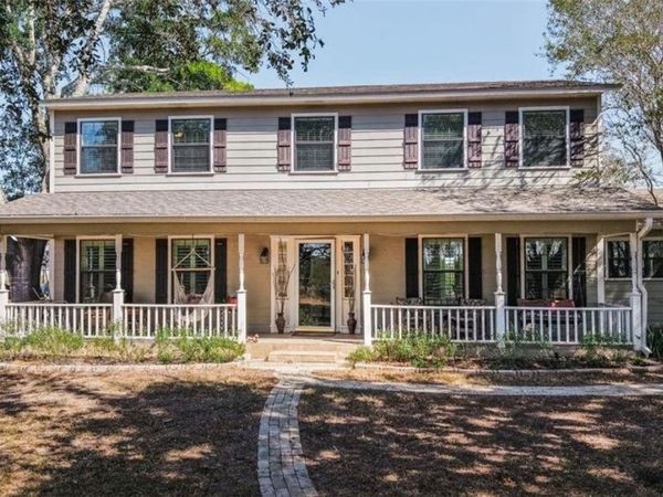 1439 Dagg Road , Yoakum, TX 77995