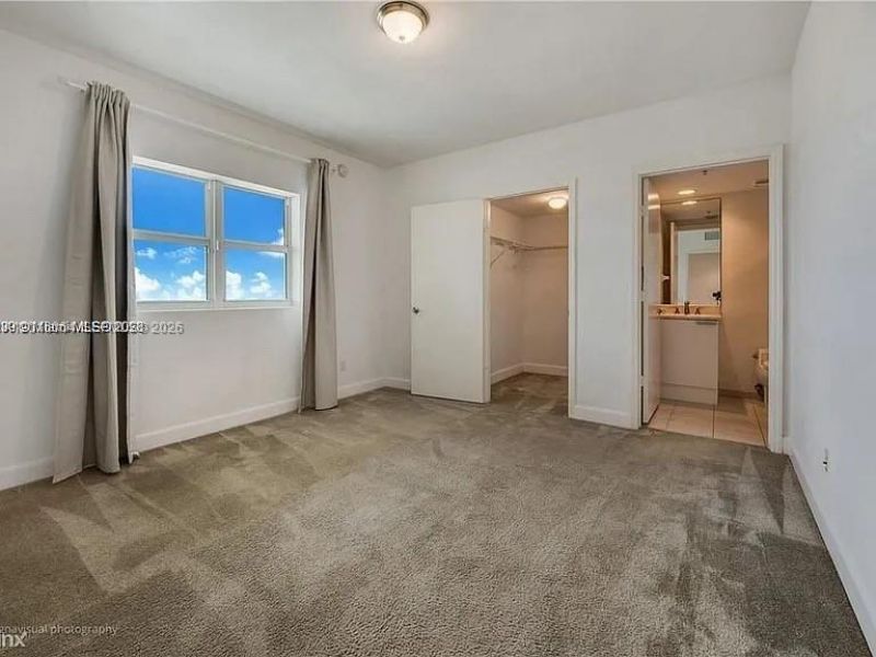14951 Royal Oaks Ln , Unit 1908, North Miami, FL 33181 Photo