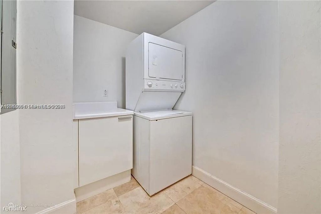 14951 Royal Oaks Ln , Unit 1908, North Miami, FL 33181 Photo