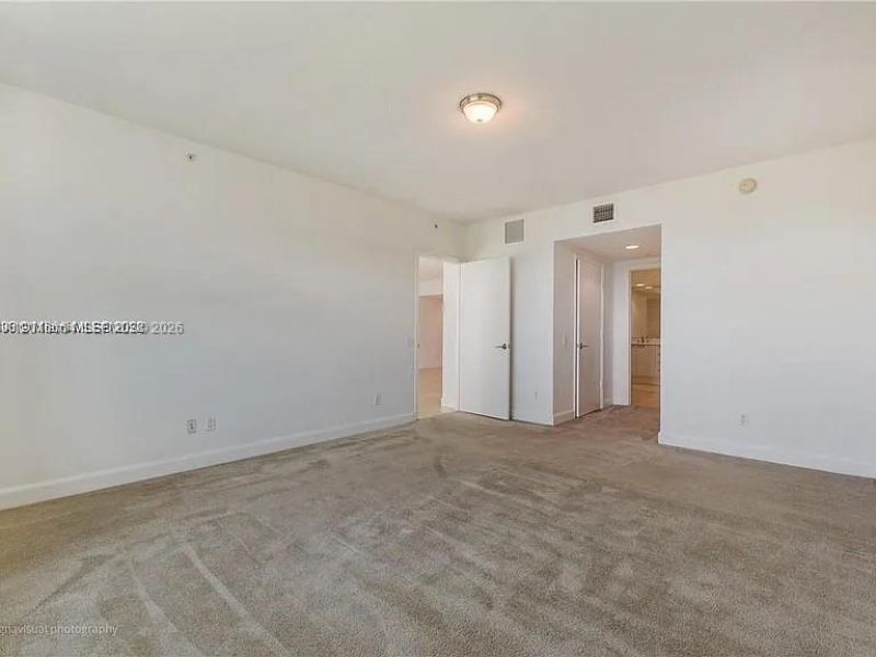 14951 Royal Oaks Ln , Unit 1908, North Miami, FL 33181 Photo