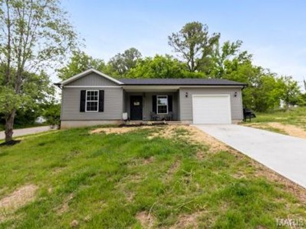 400 East Plattin Street, De Soto, MO 63020