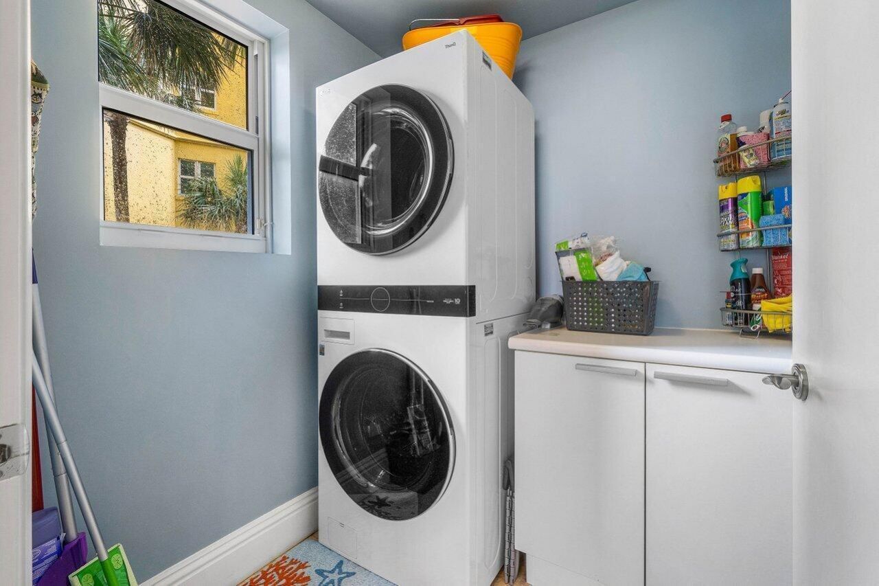 2650 Lake Shore Drive, Unit 206, Riviera Beach, FL 33404 Photo