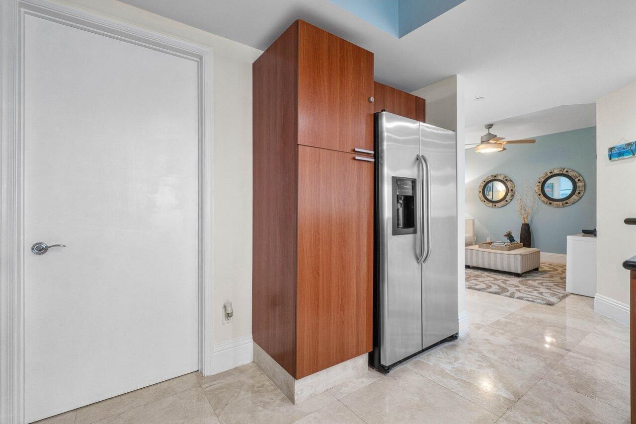 2650 Lake Shore Drive, Unit 206, Riviera Beach, FL 33404 Photo