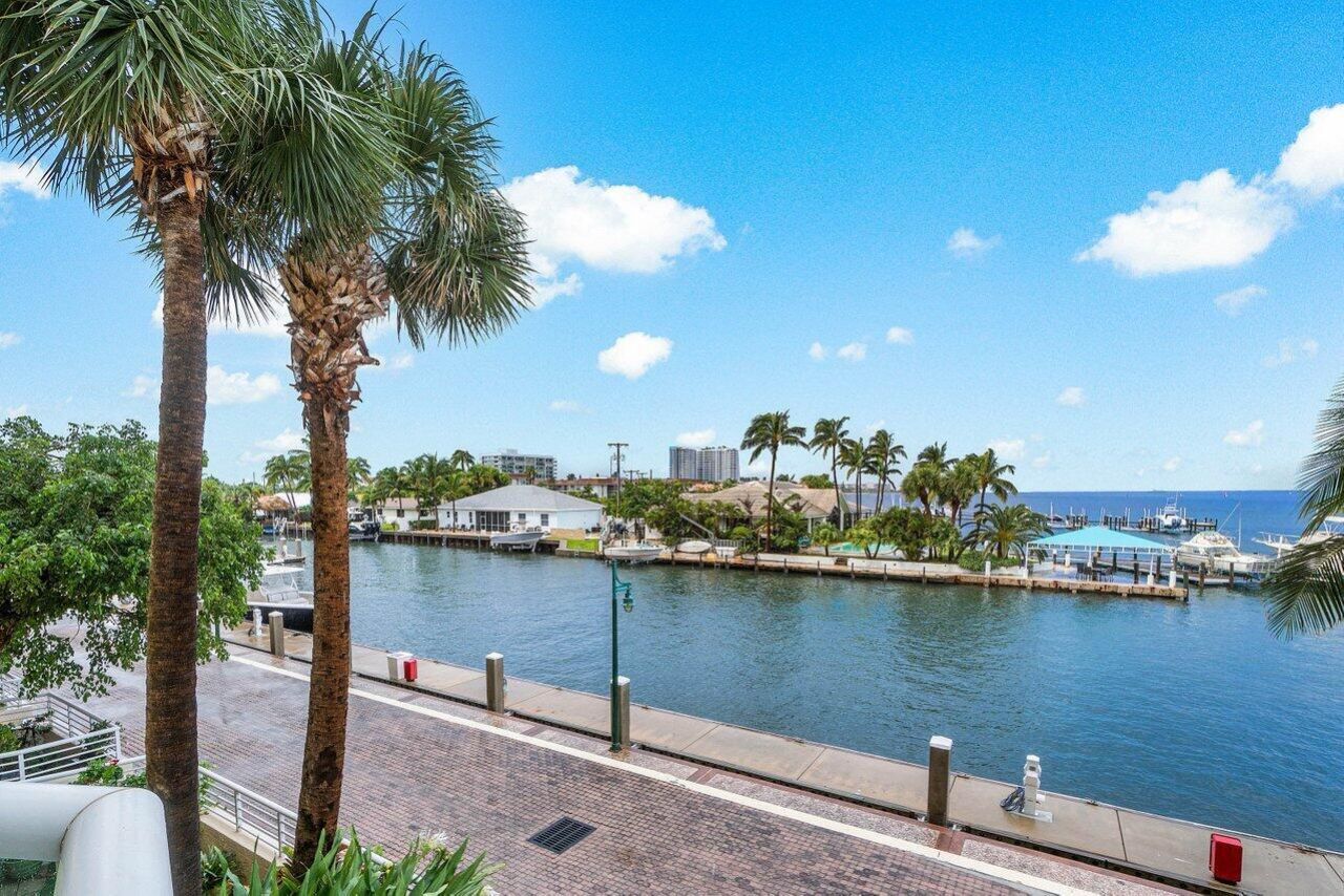 2650 Lake Shore Drive, Unit 206, Riviera Beach, FL 33404 Photo
