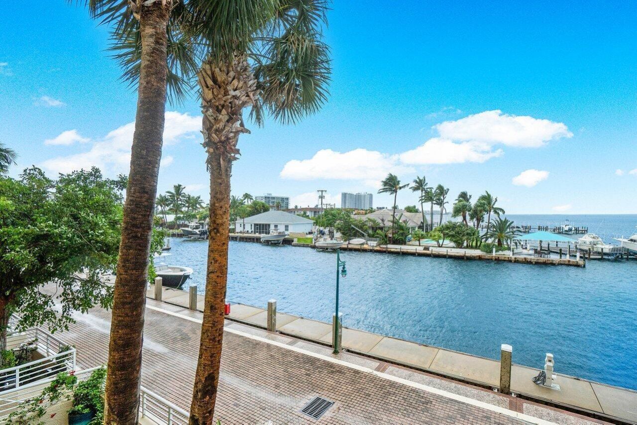 2650 Lake Shore Drive, Unit 206, Riviera Beach, FL 33404 Photo