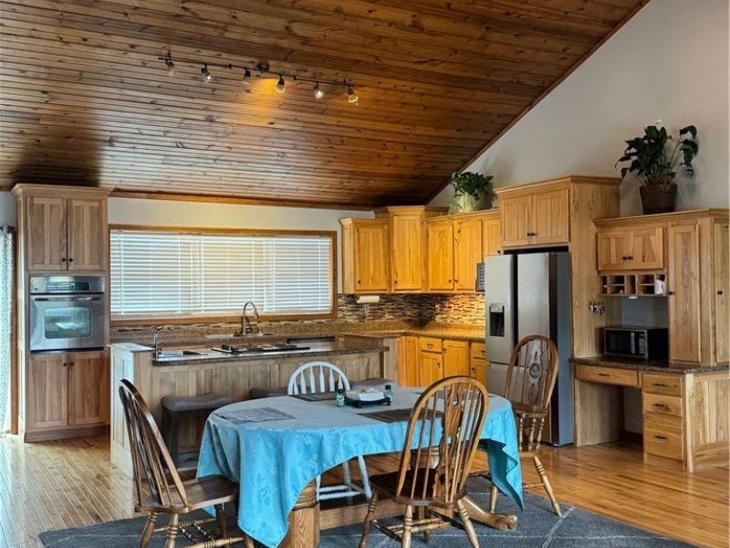 7833 Butcher Knife Road , Roseville, OH 43777 Photo 6
