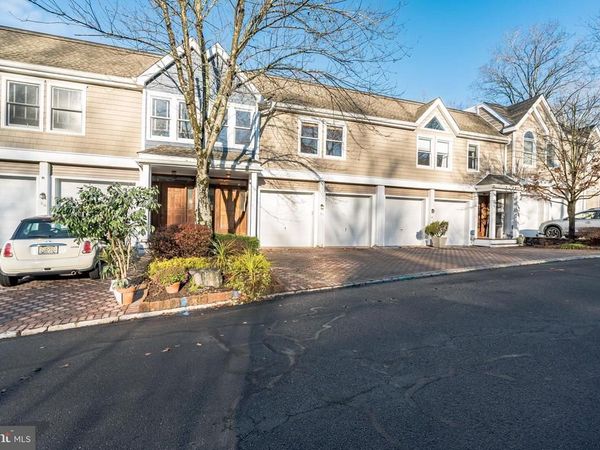 21 ROCK CREEK WOODS DRIVE , LAMBERTVILLE, NJ 08530