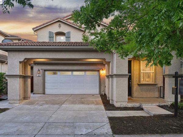 300 American Farms Ave, Lathrop, CA 95330