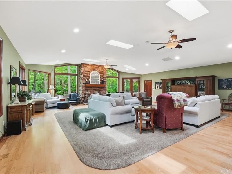 2780 E Spring Valley Pike, Washington Township, OH 45458 Photo 8