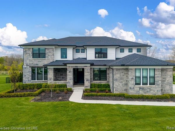 21369 Ballantyne Boulevard, Novi, MI 48167