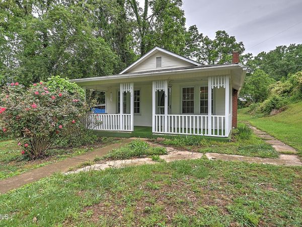 510 Cherokee Drive, Mount Carmel, TN 37645