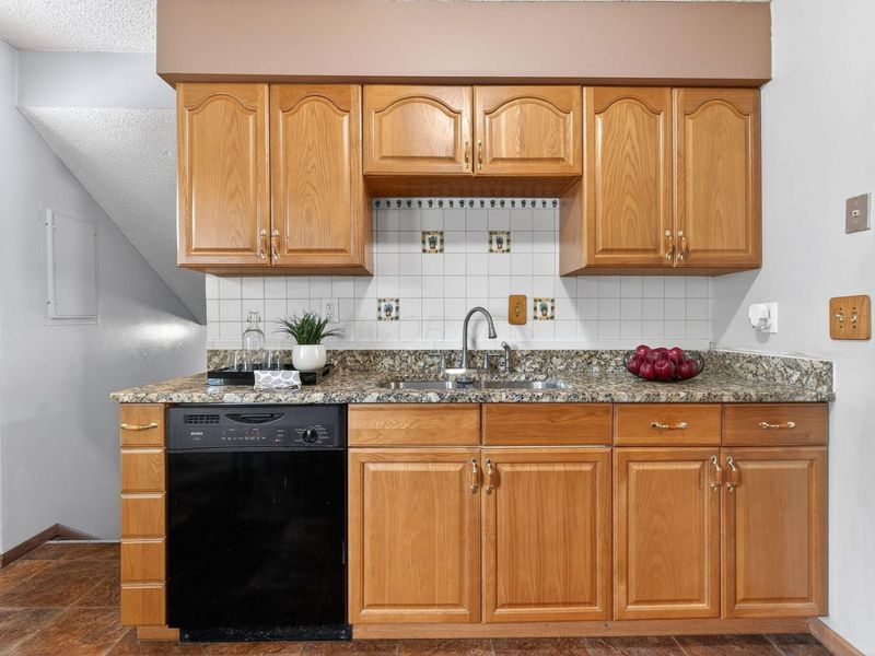 3554 Hines Road, Columbus, OH 43230 Photo 11