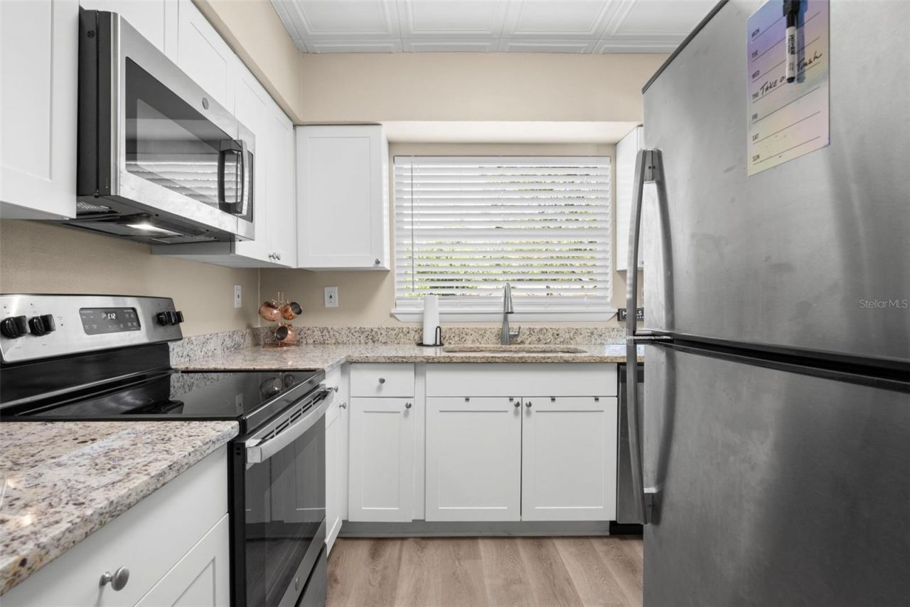 611 Pinewood Drive , Dunedin, FL 34698 Photo