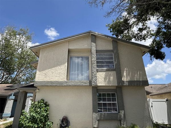 10307 PARKCREST DRIVE , TAMPA, FL 33624