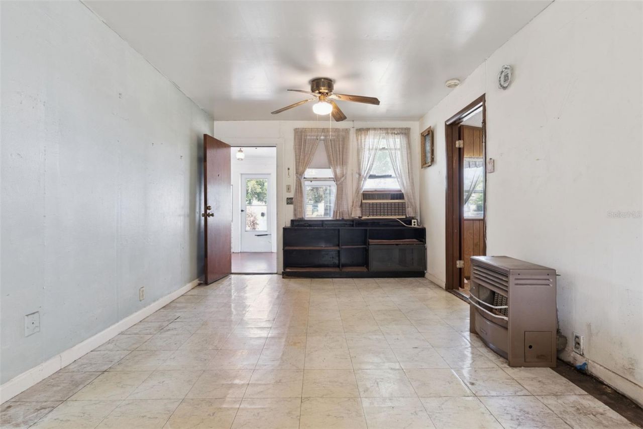 1203 Sasoon Avenue, Orlando, FL 32803 Photo