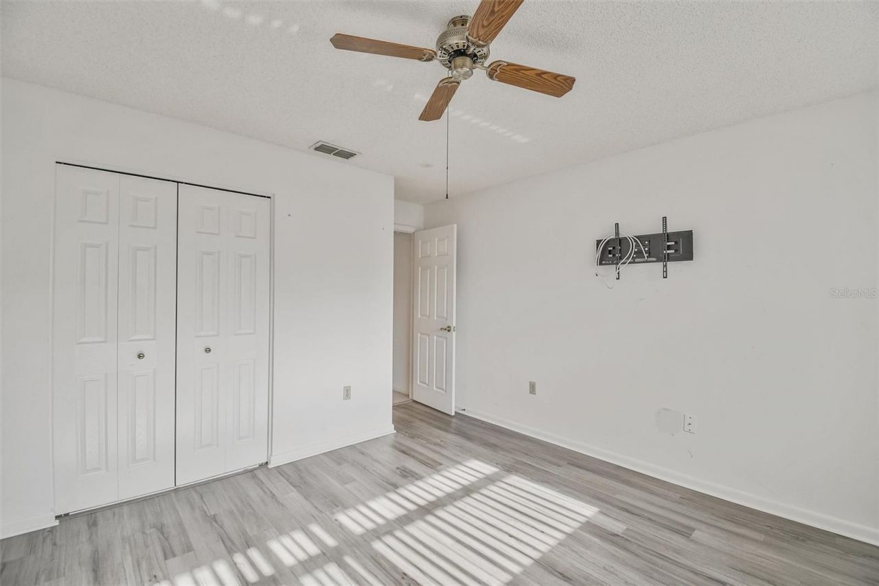 4422 Tall Oak Lane, New Port Richey, FL 34653 Photo