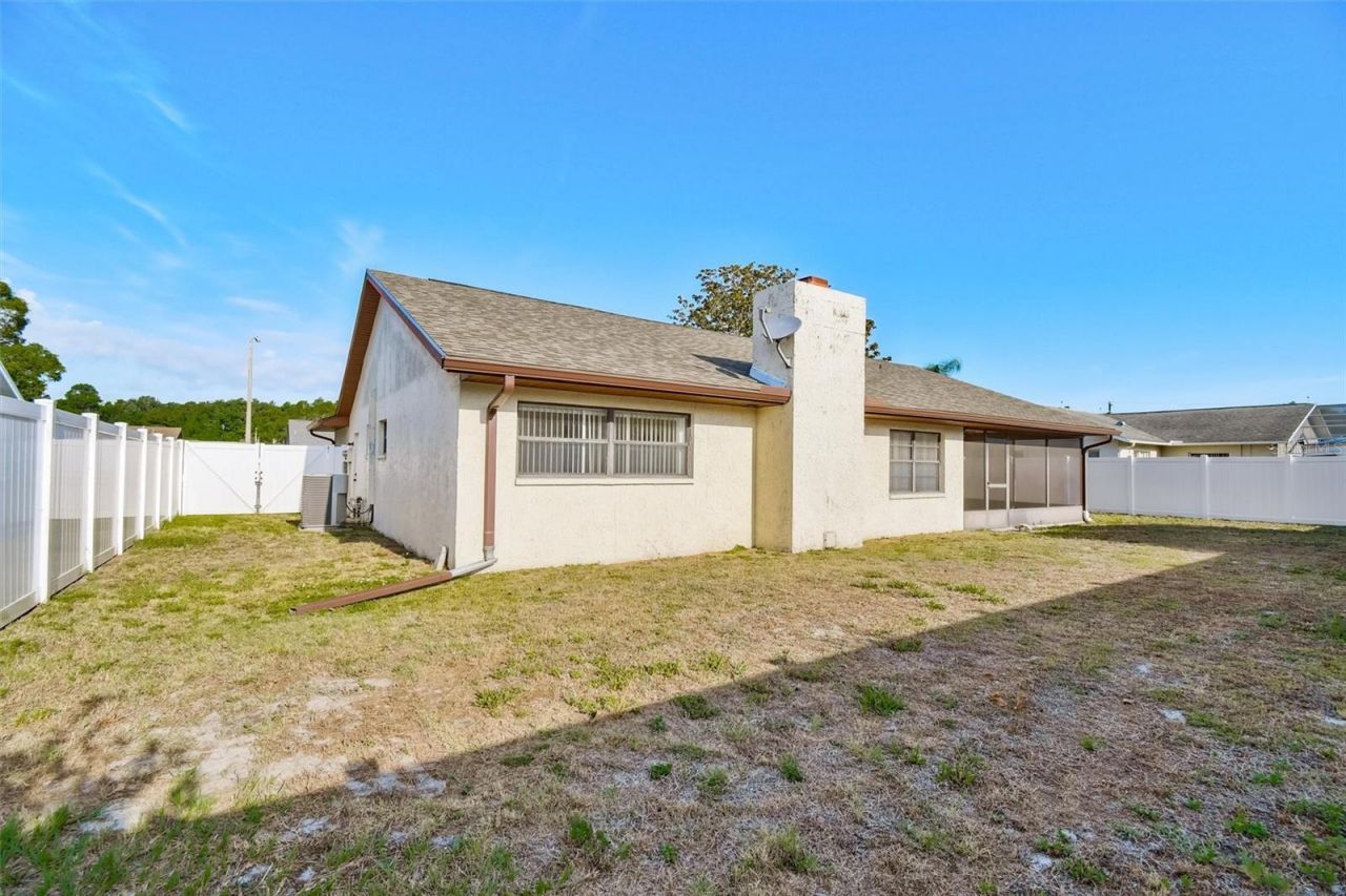4422 Tall Oak Lane, New Port Richey, FL 34653 Photo