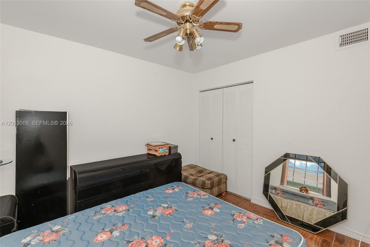 430 NE 210th Cir Ter , Unit 201-3, Miami, FL 33179 Photo