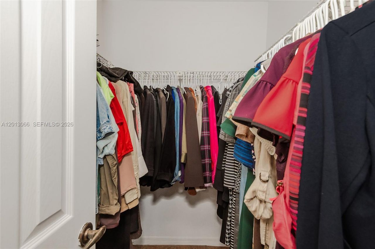 430 NE 210th Cir Ter , Unit 201-3, Miami, FL 33179 Photo