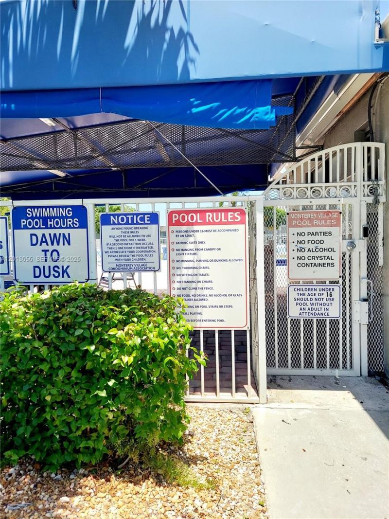 430 NE 210th Cir Ter , Unit 201-3, Miami, FL 33179 Photo