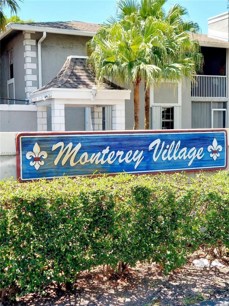 430 NE 210th Cir Ter , Unit 201-3, Miami, FL 33179 Photo