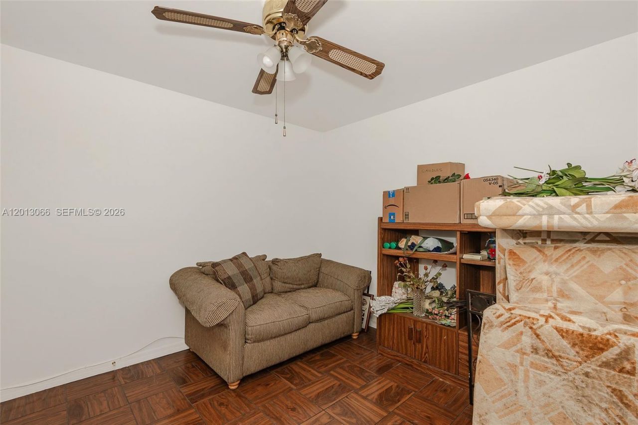 430 NE 210th Cir Ter , Unit 201-3, Miami, FL 33179 Photo