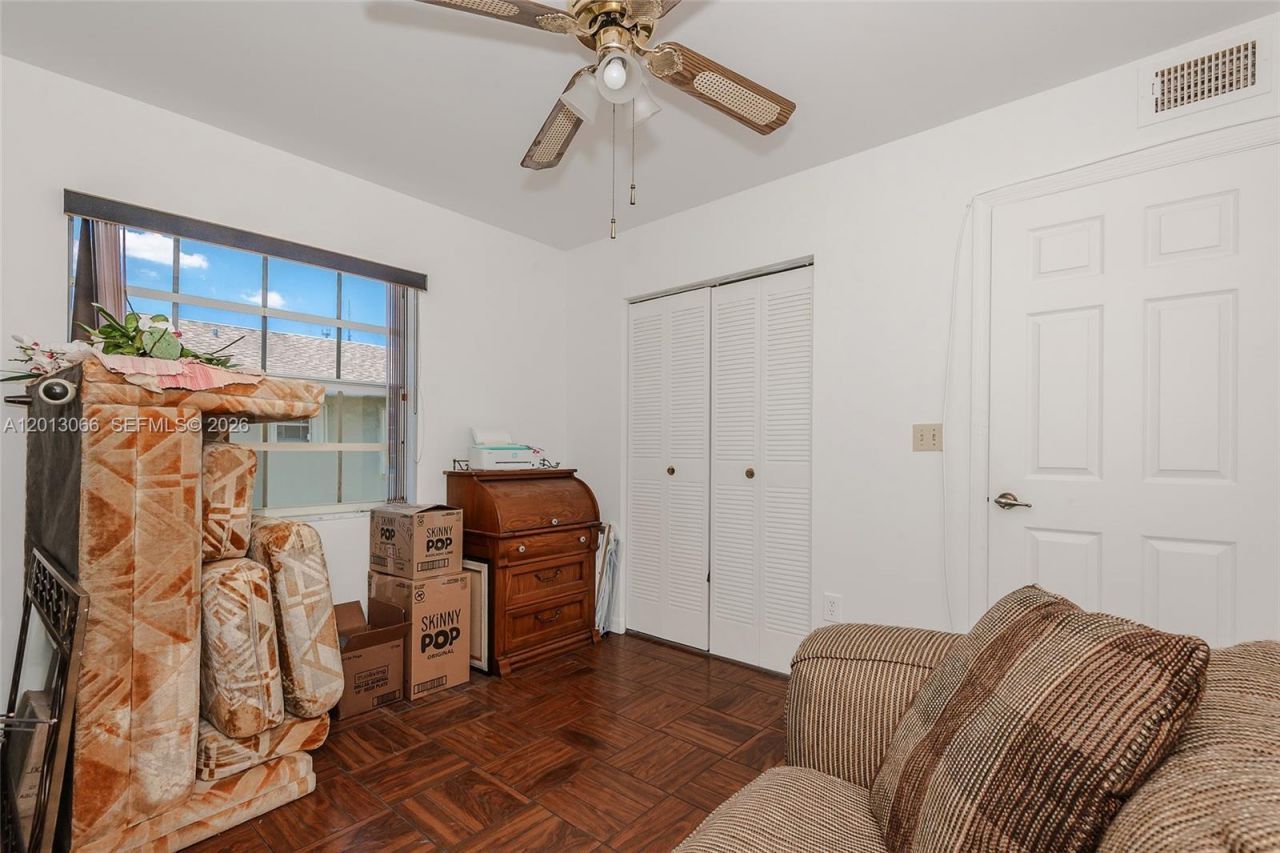 430 NE 210th Cir Ter , Unit 201-3, Miami, FL 33179 Photo