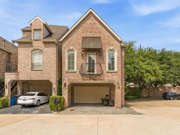 18143 Frankford Lakes Circle , Dallas, TX 75252