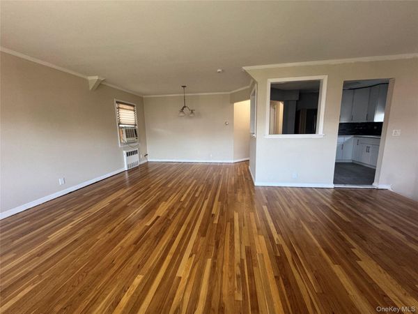 375 Cochran Place, Unit 2, Valley Stream, NY 11581