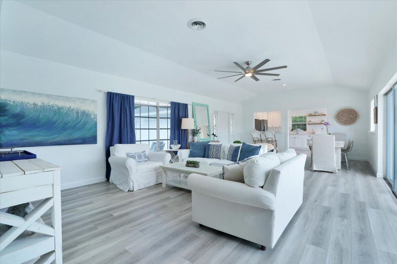 76 W Fairview W W, Tequesta, FL 33469 Photo