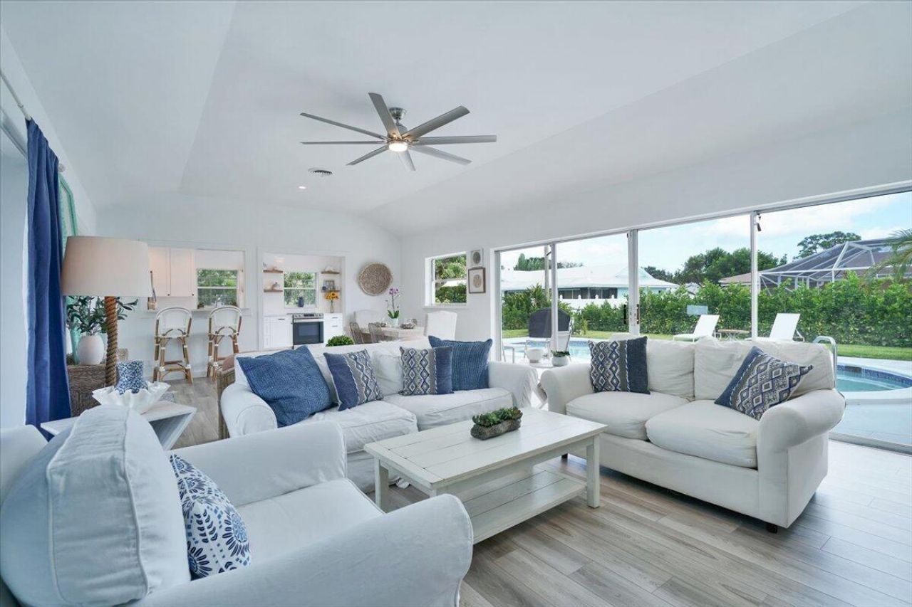 76 W Fairview W W, Tequesta, FL 33469 Photo