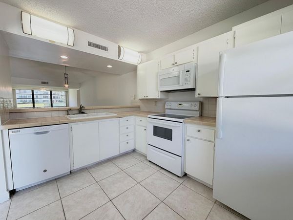 3511 Village Boulevard, Unit 103, West Palm Beach, FL 33409