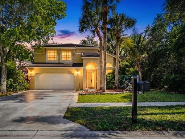 7600 Ridgefield Lane, Lake Worth, FL 33467