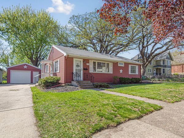 914 S Elm Avenue, Owatonna, MN 55060