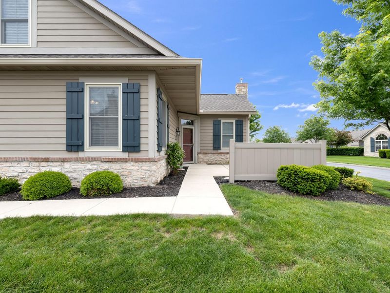 4229 Waterside Place , Grove City, OH 43123 Photo 2