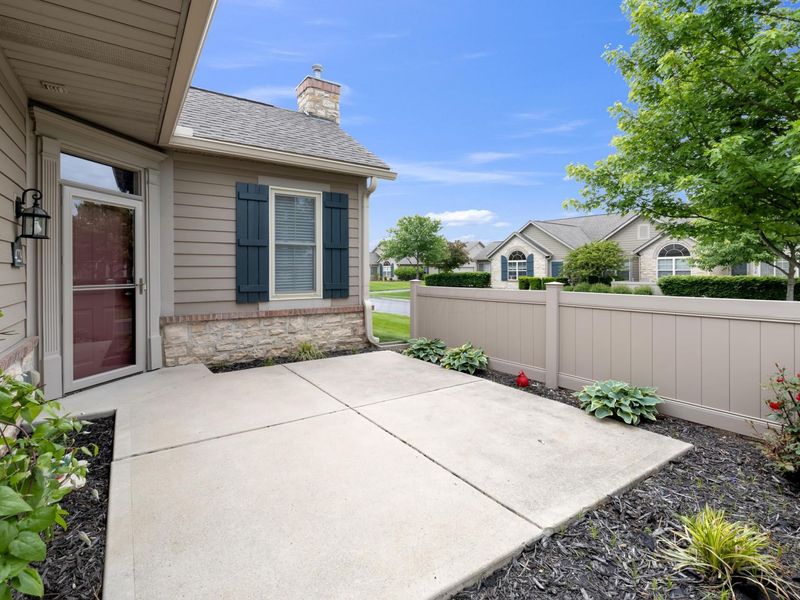 4229 Waterside Place , Grove City, OH 43123 Photo 3