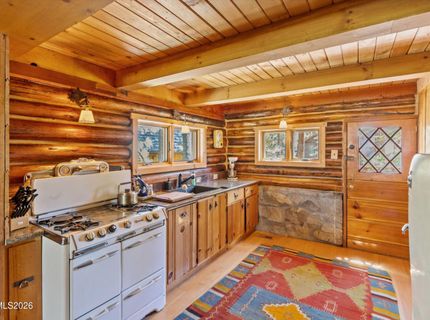 464 Elks Avenue, Zephyr Cove, NV 89448 Photo