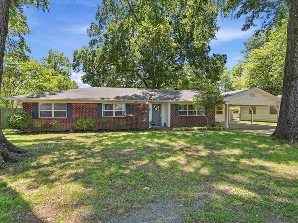 2021 Arkansas Avenue, Conway, AR 72034