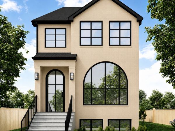 3051 N Leavitt Street , Chicago, IL 60618