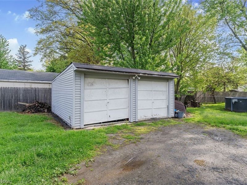 4289 W 229th Street , Fairview Park, OH 44126 Photo 18