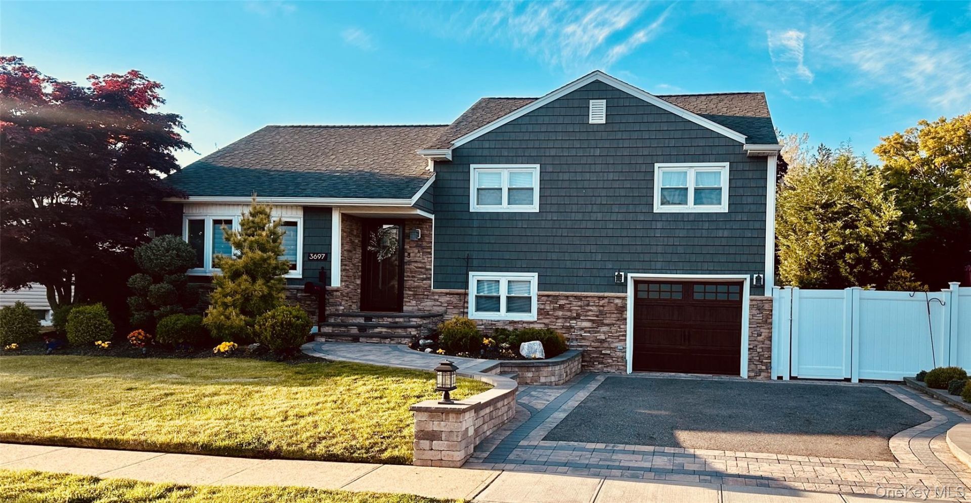 3697 Regent Lane, Wantagh, NY 11793 Main Photo