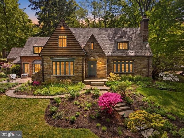 7835 HAMPDEN LANE, BETHESDA, MD 20814