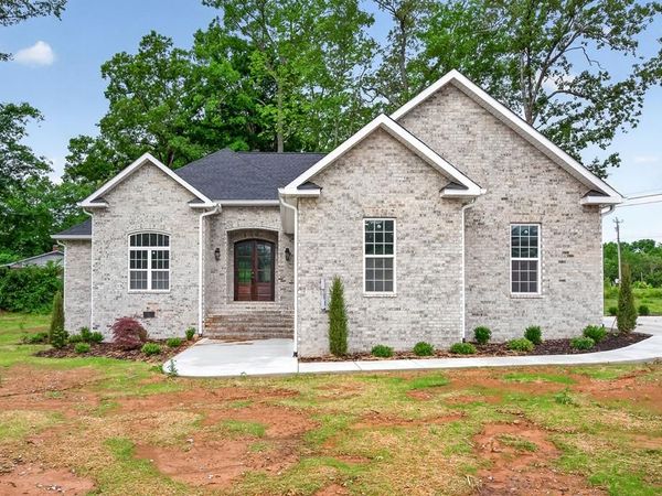 42 Todd Rd, Mcminnville, TN 37110