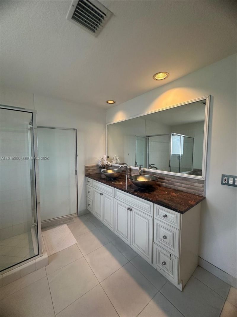 5402 Pointe Villa Dr , Unit B, Lighthouse Point, FL 33064 Photo
