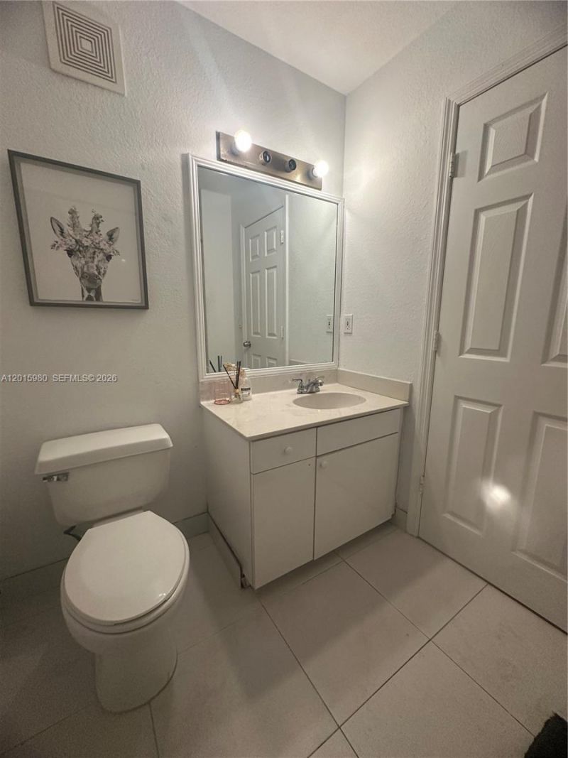 5402 Pointe Villa Dr , Unit B, Lighthouse Point, FL 33064 Photo