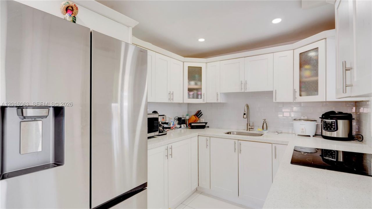6450 SW 39th Ter , Miami, FL 33155 Photo