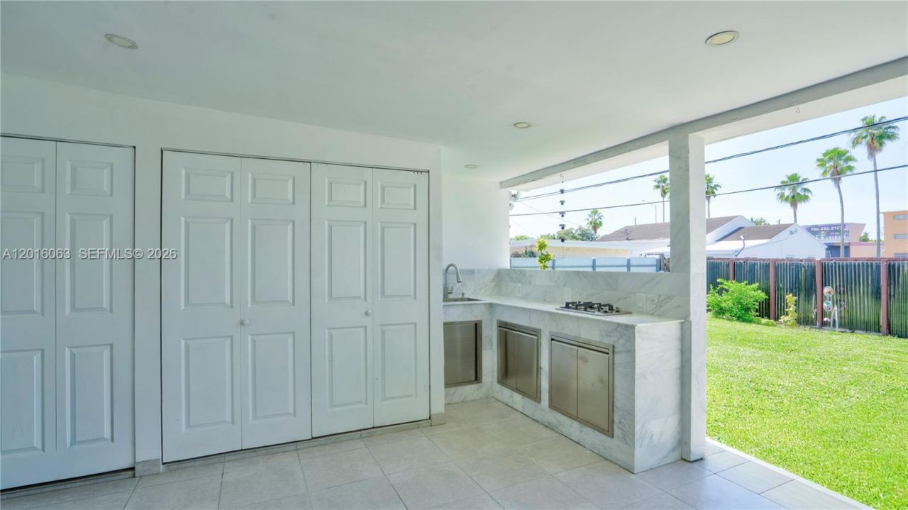 6450 SW 39th Ter , Miami, FL 33155 Photo